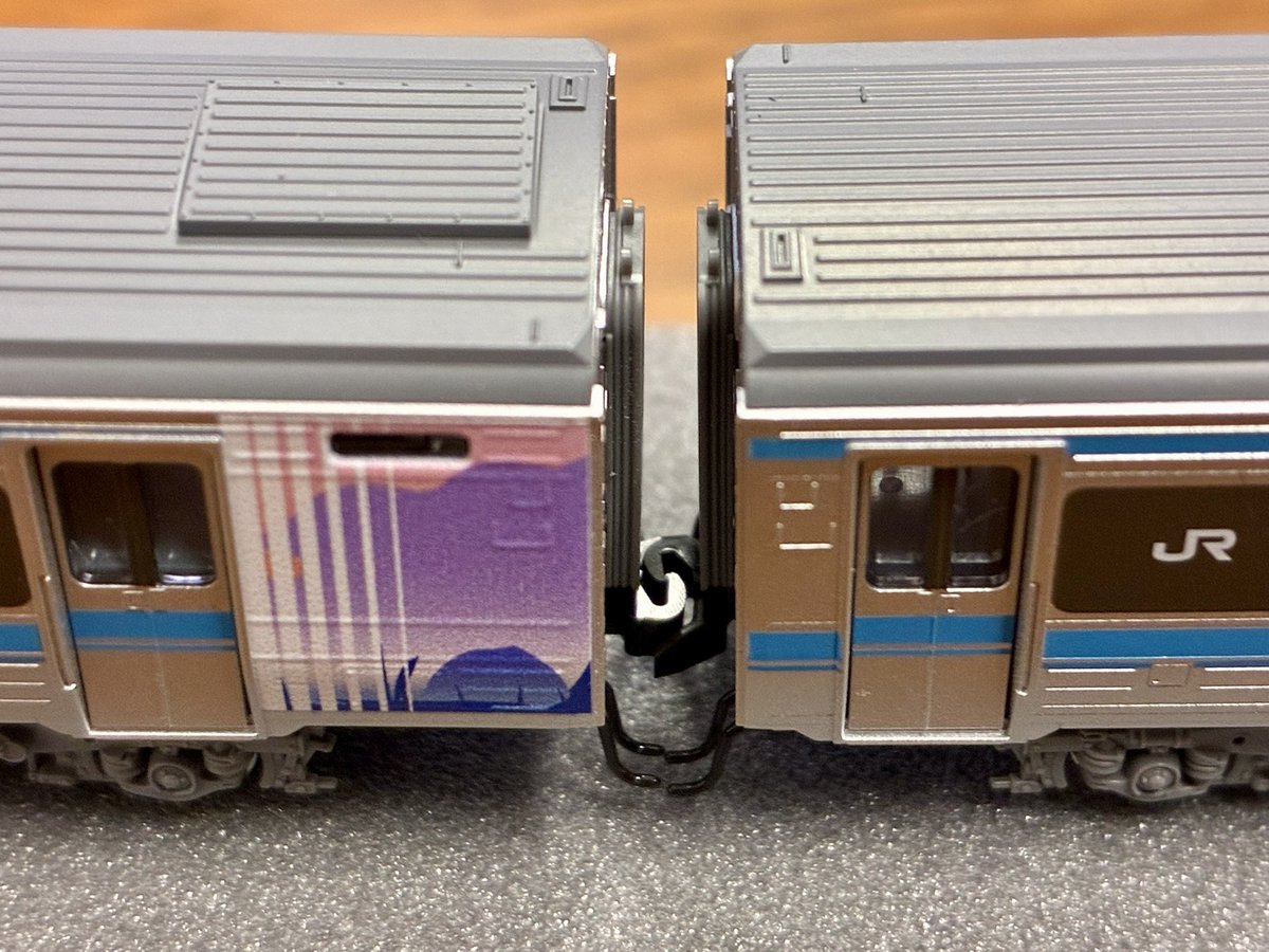 crimsonwiz's tweet photo. [3月さいご]「さようならむろと」セットを購入しました。中間部はコスパ重視のKATOカプラー N JP Aです。

これでしばらく入線予定がありません。

#tomix #トミックス #キハ185 #特別企画品 #TORM. #室内灯 #jr四国 #むろと https://t.co/FFlAtnV7tn