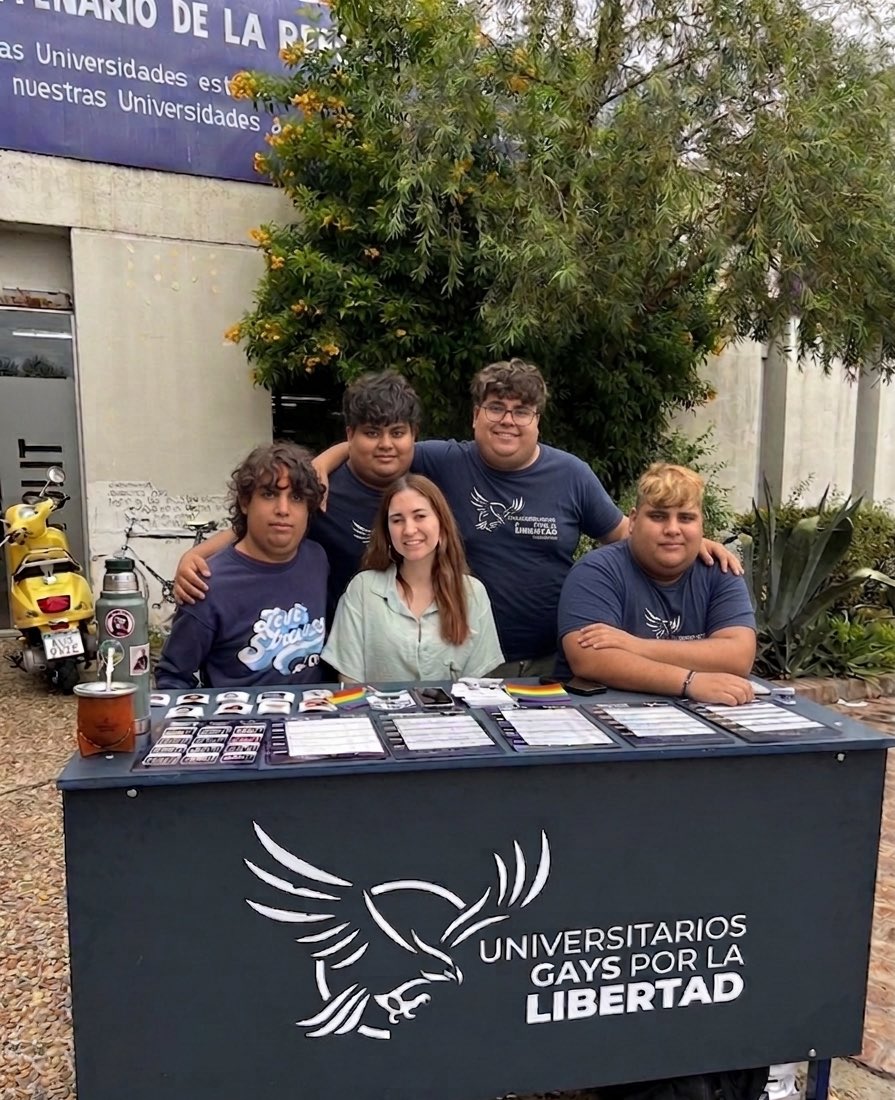 Martha M. Lamartha 🦊 tweet media