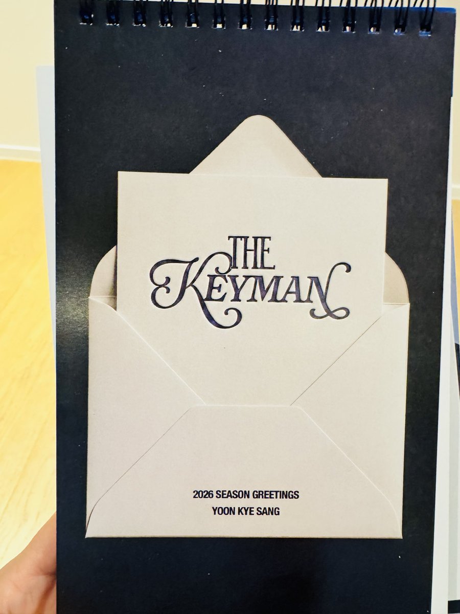smartcsj1's tweet photo. 호데 못가서 다운이었는데 선물같이 찾아온
#TheKeyMan 계상달력 #yooncam 님 감사합니다. https://t.co/TYDdcBDKNG