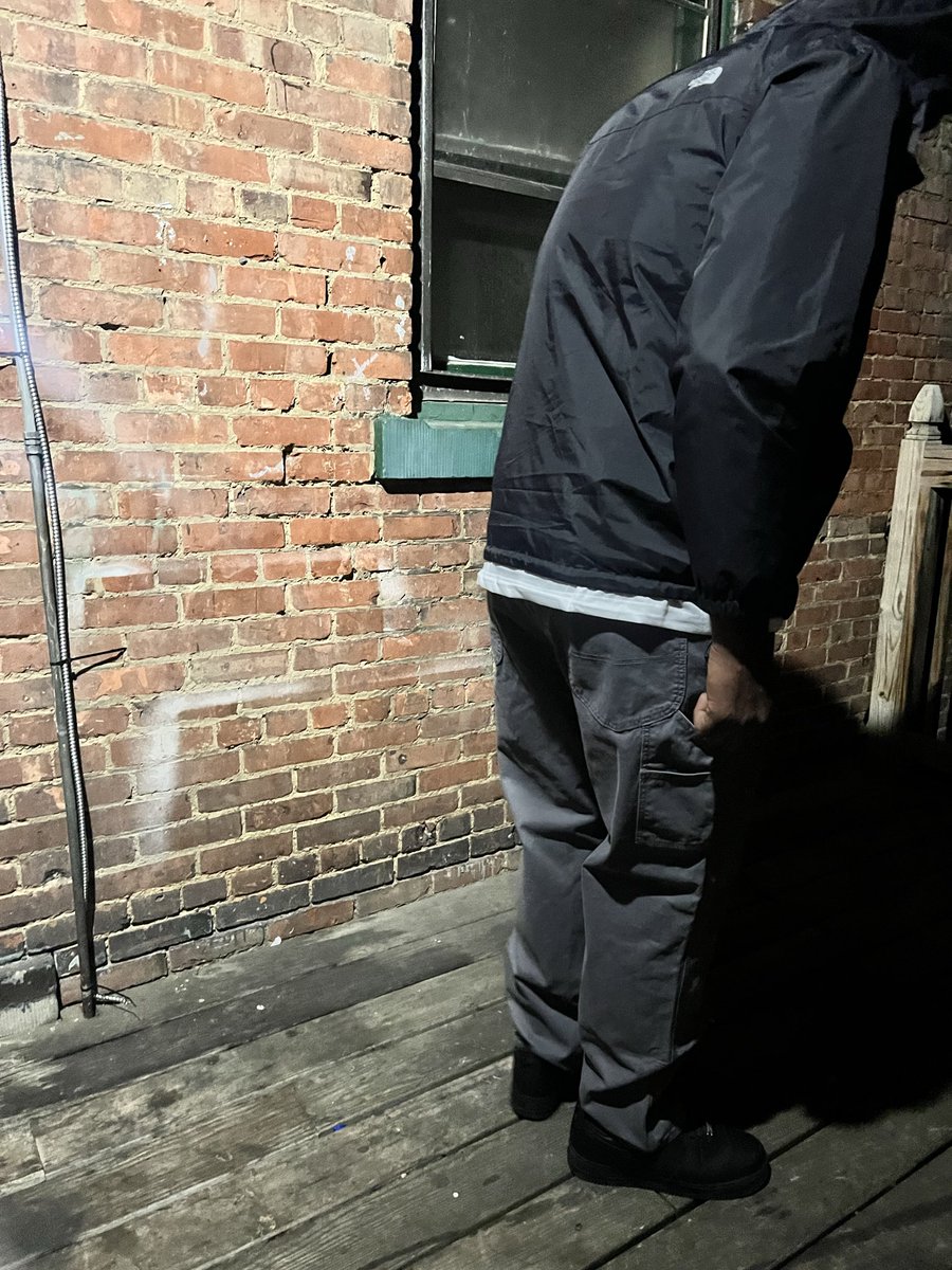 NeverOutside tweet media