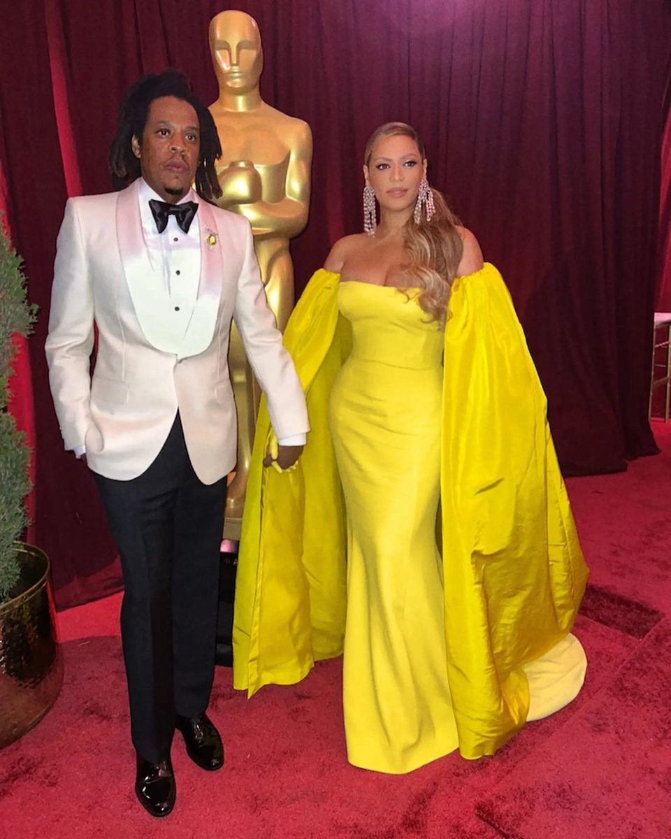 beyoncetribeit's tweet photo. #Beyoncé agli Oscar il 27 marzo 2022. ✨
#BeAlive #Oscars #OnThisDay #AccaddeOggi #4yearsago #4anniFa https://t.co/tG84GsAdmE