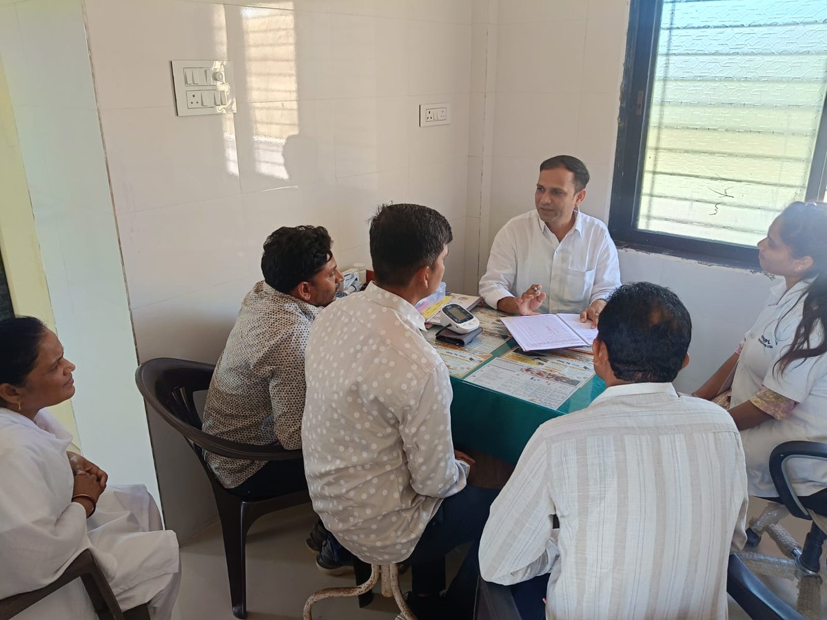thonetrang77417's tweet photo. 🏥🇮🇳
#NETRANGBLOCK
" આજરોજ #નેત્રંગતાલુકામાં #જિલ્લામાંથી આવેલ #DIECO દ્વારા અને #તાલુકાનામેલસુપરવાઇઝર સાથે રહીને કે #પ્રાઆકેખરેઠા અને ના #સબસેન્ટરોની મુલાકાત લીધેલ હતી જેમાં જે તે સેન્ટરના #આરોગ્યકર્મચારીના #રજીસ્ટર-#રેકોર્ડ-#રિપોર્ટ ની ચકાસણી તેમજ #HPV વિશે અને #સોશિયલ.... https://t.co/pZ0TNZWjwQ