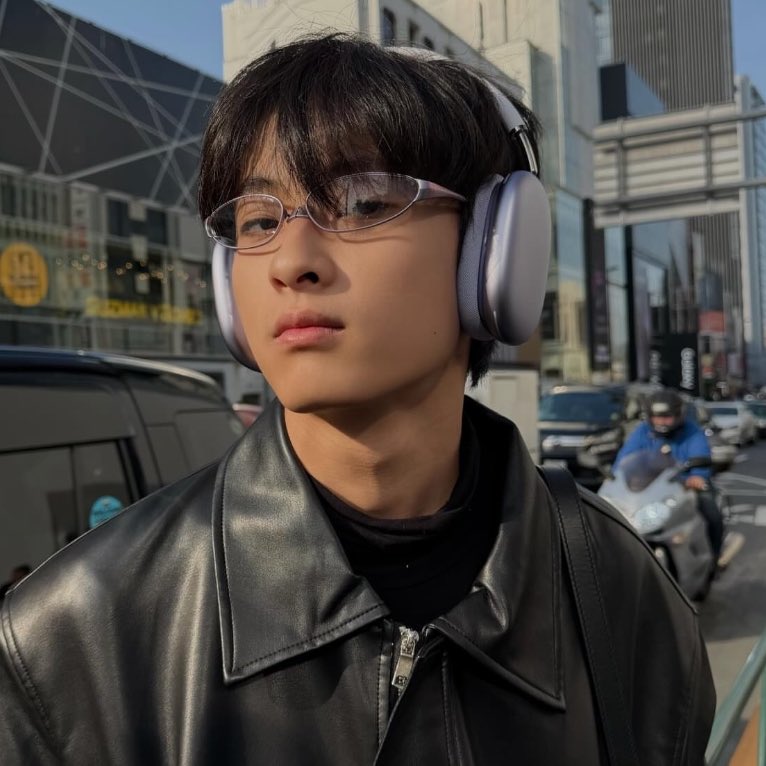 ree!🕷️ tweet media