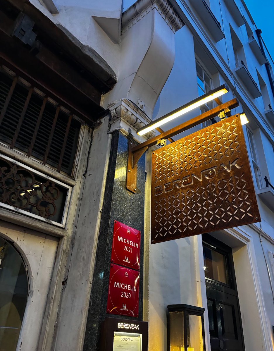 Golden Places tweet media