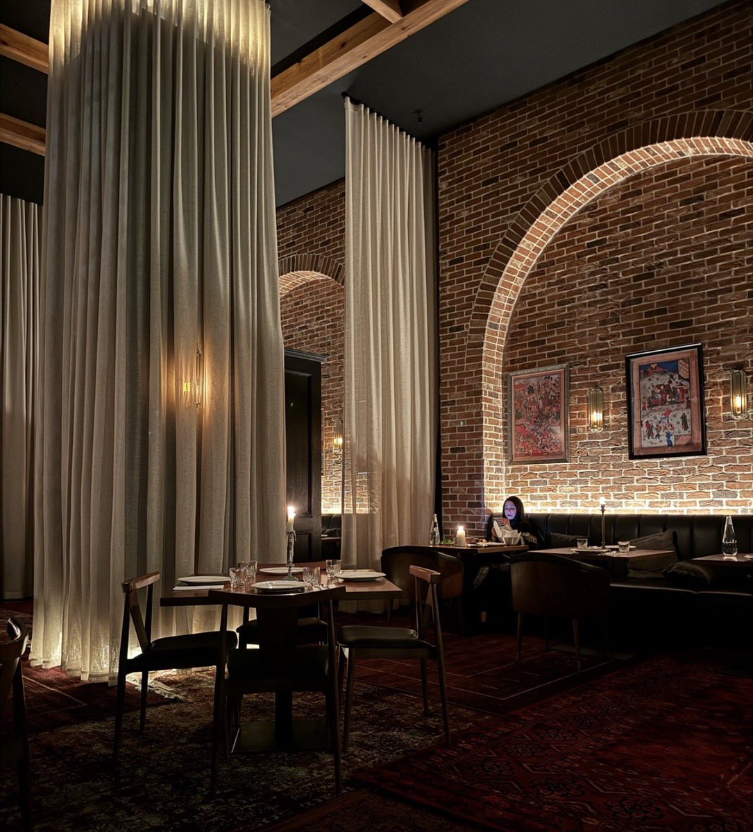 Golden Places tweet media