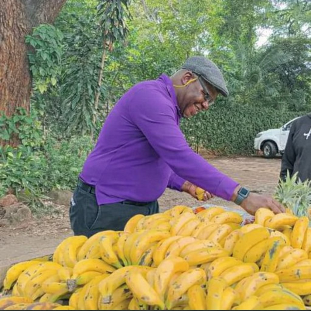 LeaderGeneral tweet media