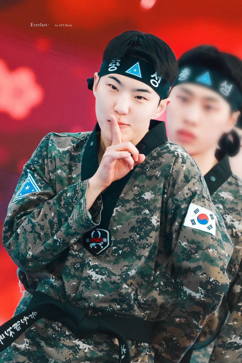 뉴april tweet media