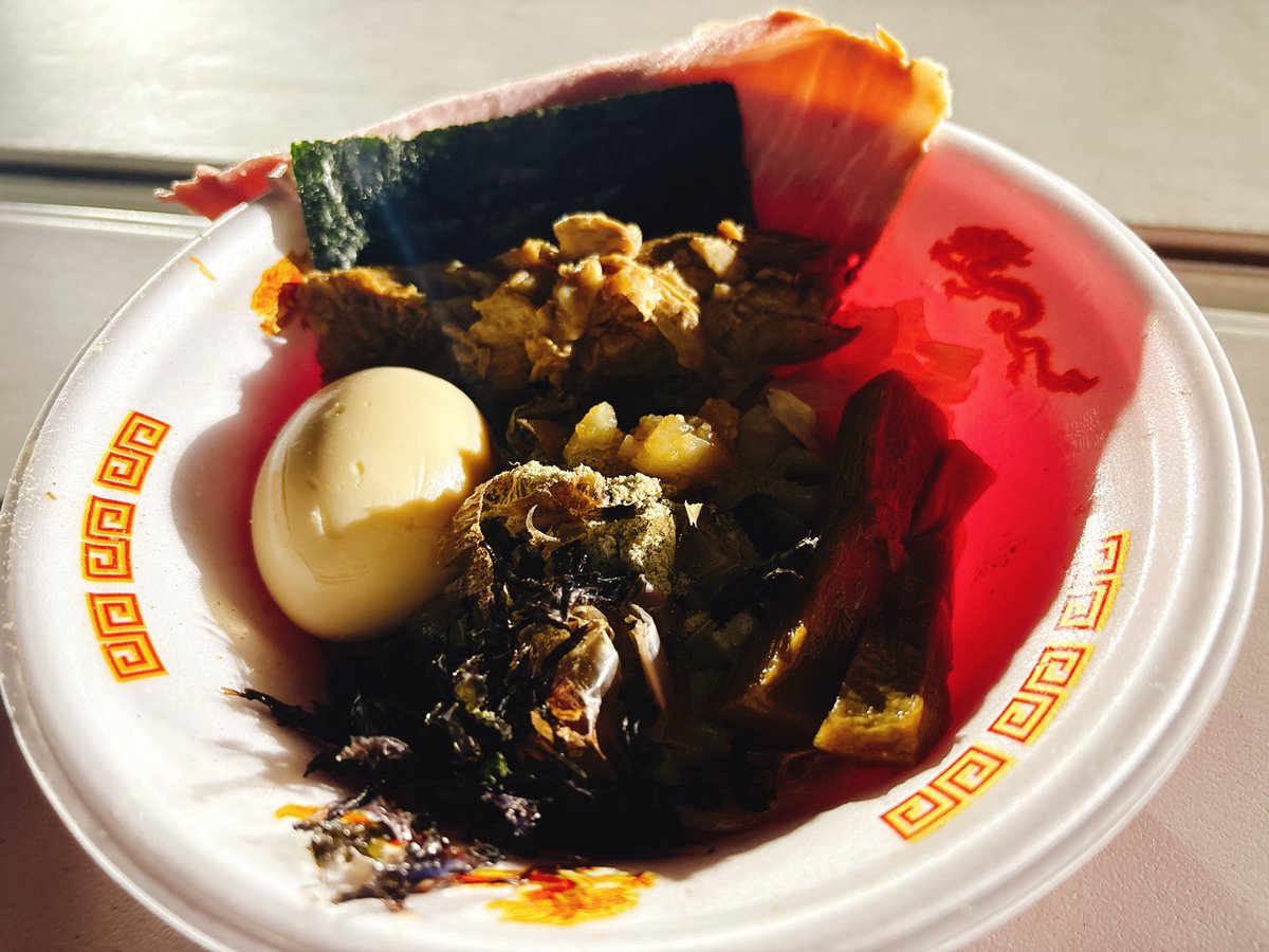 🦖EMINEM・デラックス🦖濃厚民族🍜 tweet media