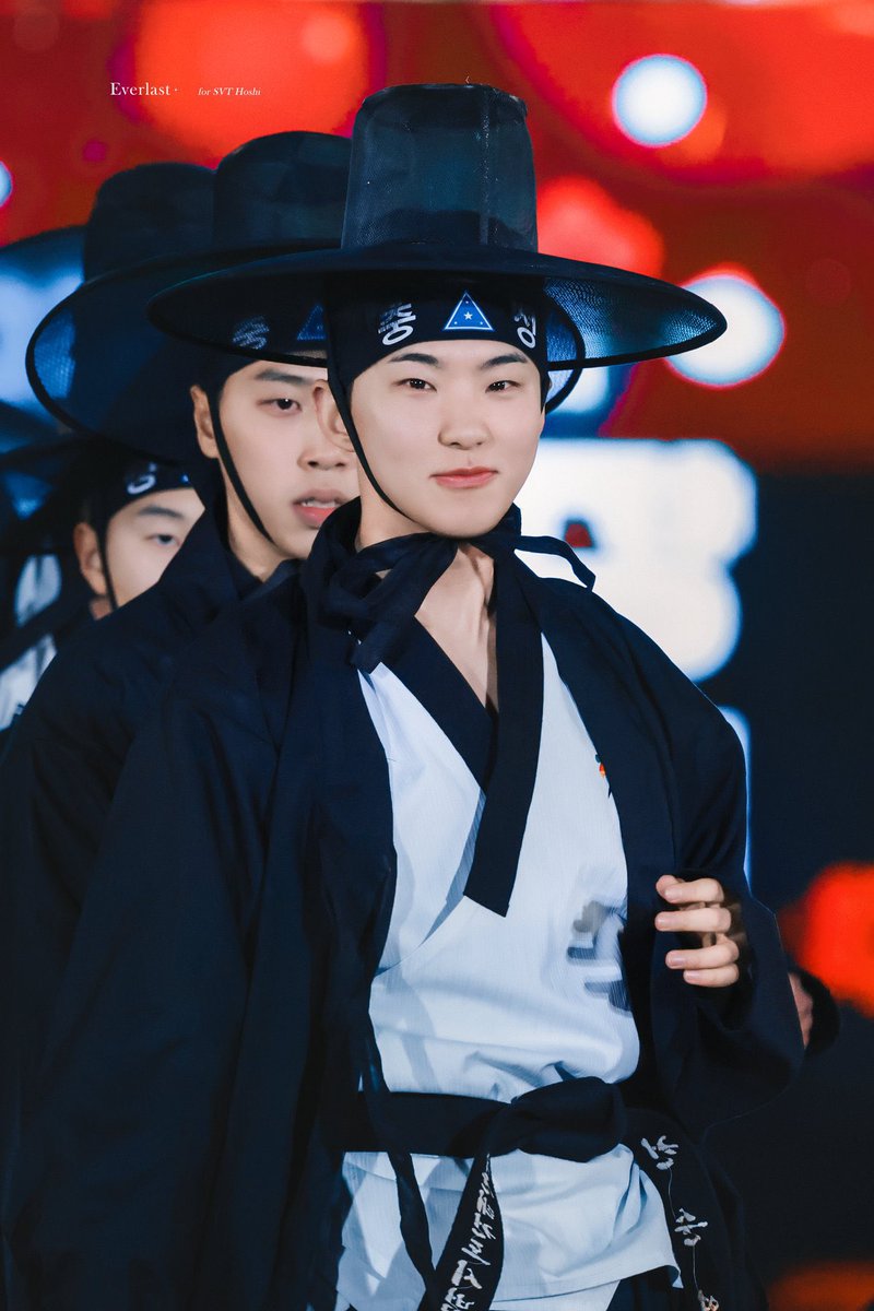 dee 👼🏻🍯 tweet media