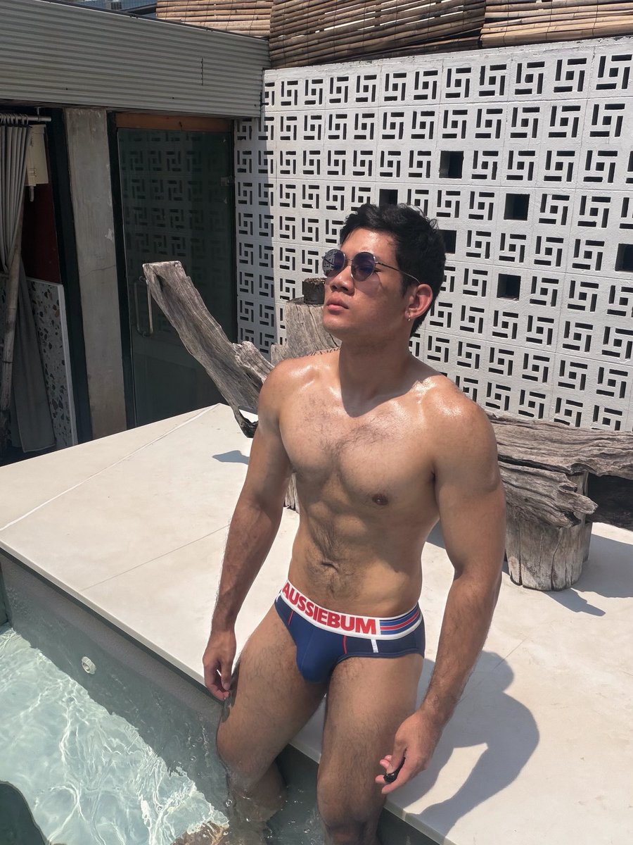 namnueakrit's tweet photo. Just letting the summer do its thing. ☀️

📍@vckcoolspace https://t.co/oiTL6O7Jic