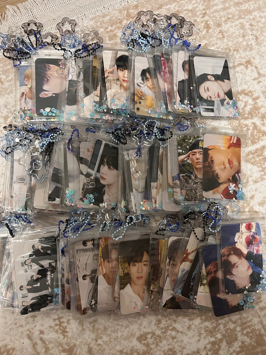 suga_base's tweet photo. Hello monbebe ✨✨

Are we excited yet…🤭
OF COURSE WE ARE!! 😆✨❤️‍🔥

Here is the close up version of the freebies 🫣

It’s not much but I hope you guys will like it 🥰💕

Come and say hi for the freebies 👋 ☺️

#MONSTAXINKL #MONSTAX_THEX_NEXUS https://t.co/bk63bAqs01