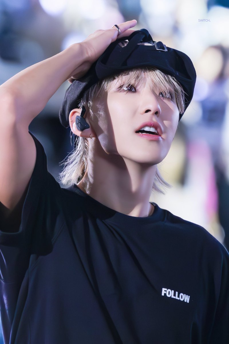 뉴april tweet media