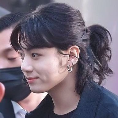 awah🍞 tweet media