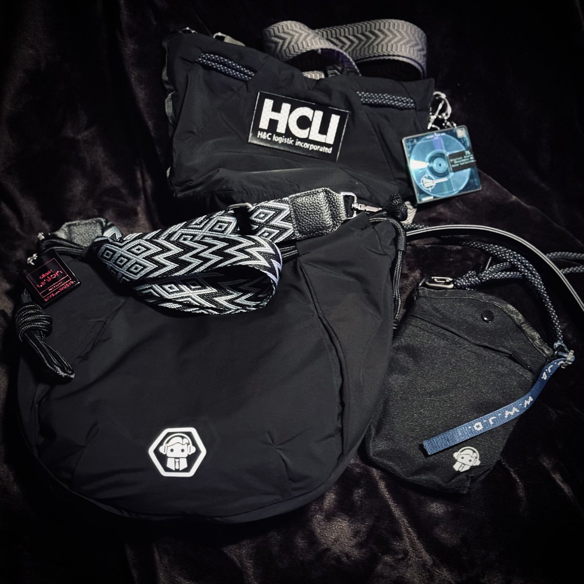 ᖰツノ aka パワᖳ tweet media