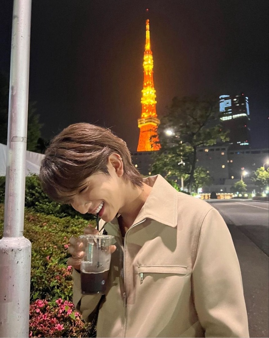 selfolssi ♤ tweet media