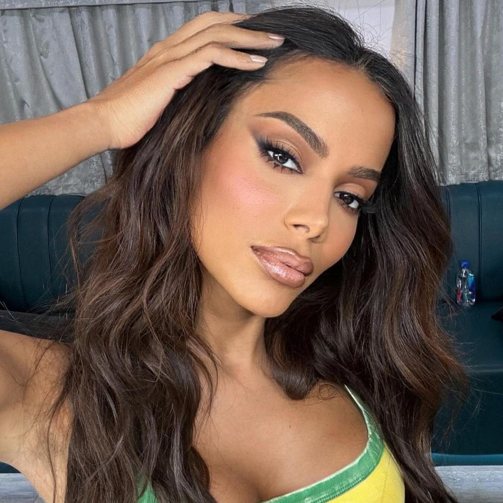 UpdateCharts tweet media