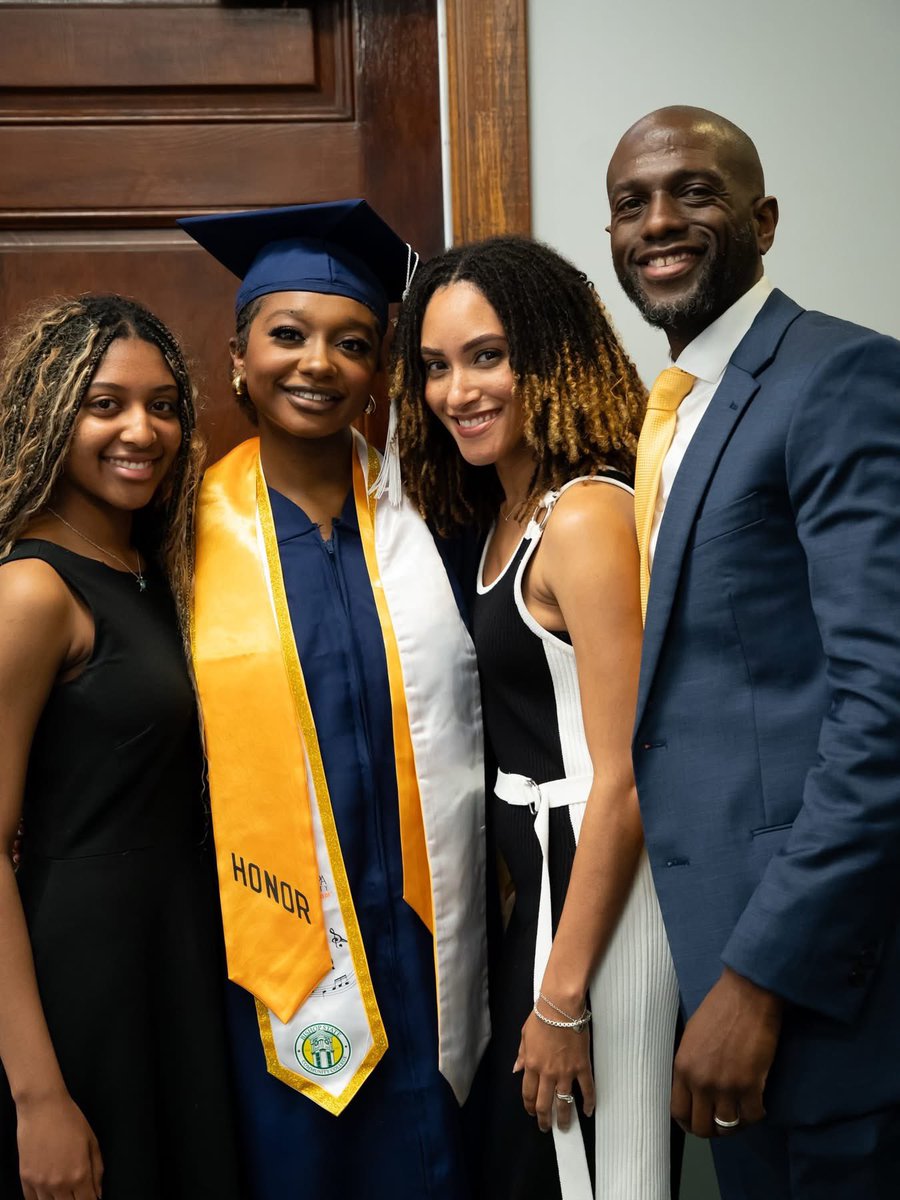 KujForCongress tweet media