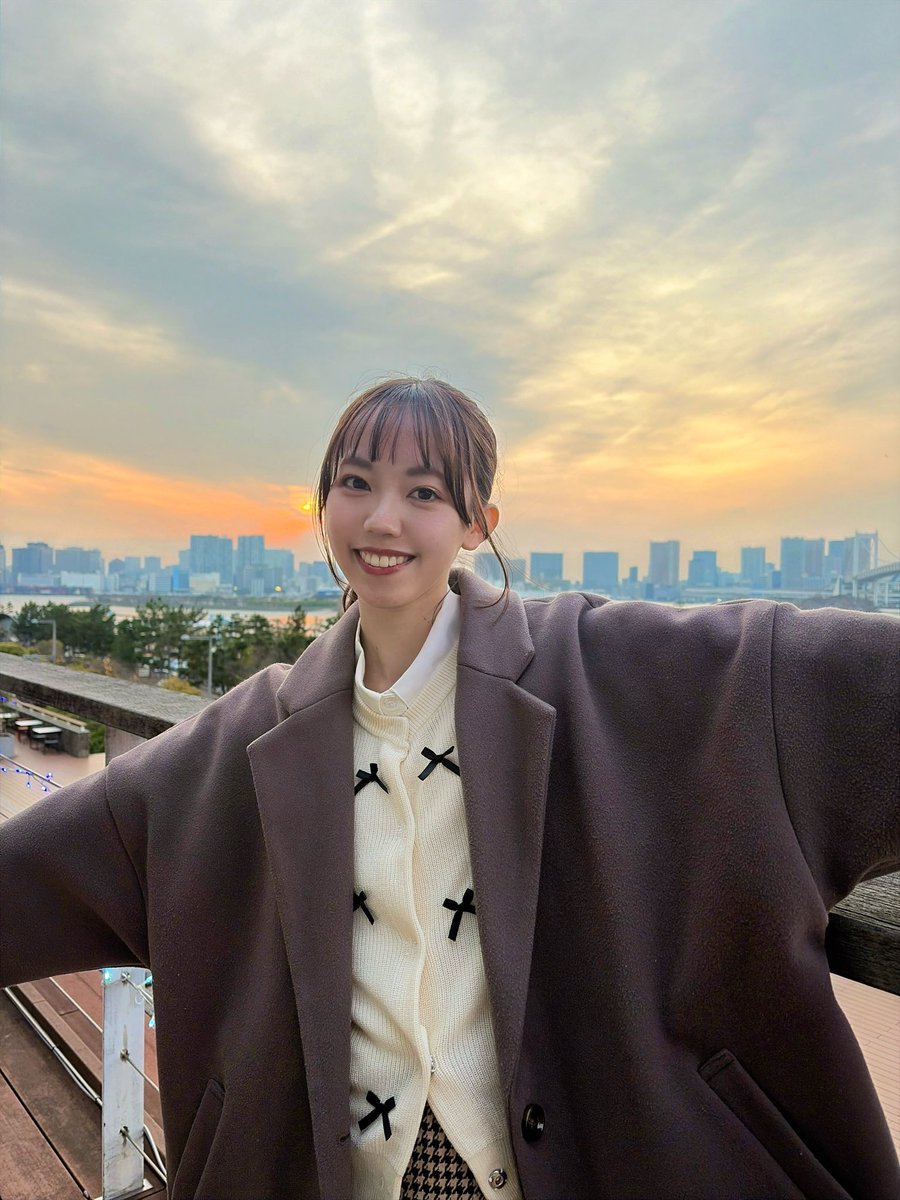 今日もお疲れ様でした✨

この前夕日がすごく綺麗だった🌇