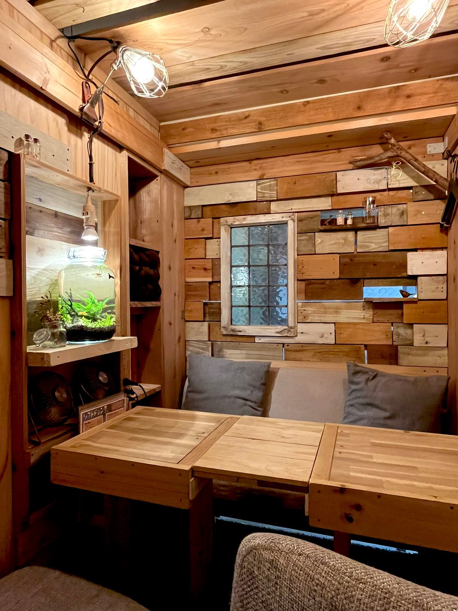 【月曜】ネガティブカフェ&バー モリオウチ　【火水木金土日】個室ミニ水そうカフェ＆バー モリオウチ tweet media