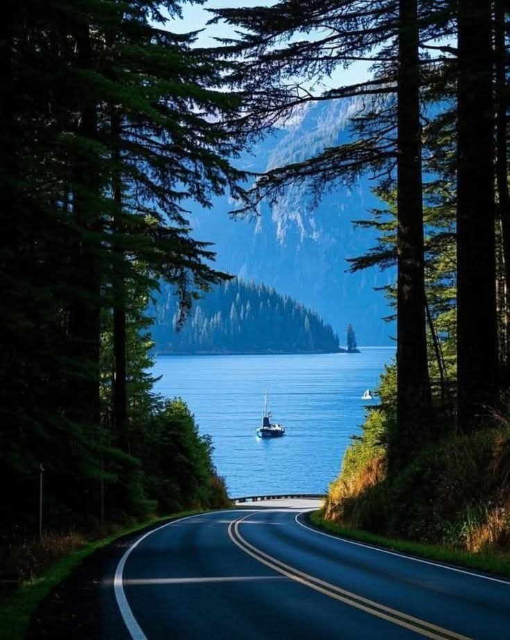 Banff national park in Canada 🇨🇦