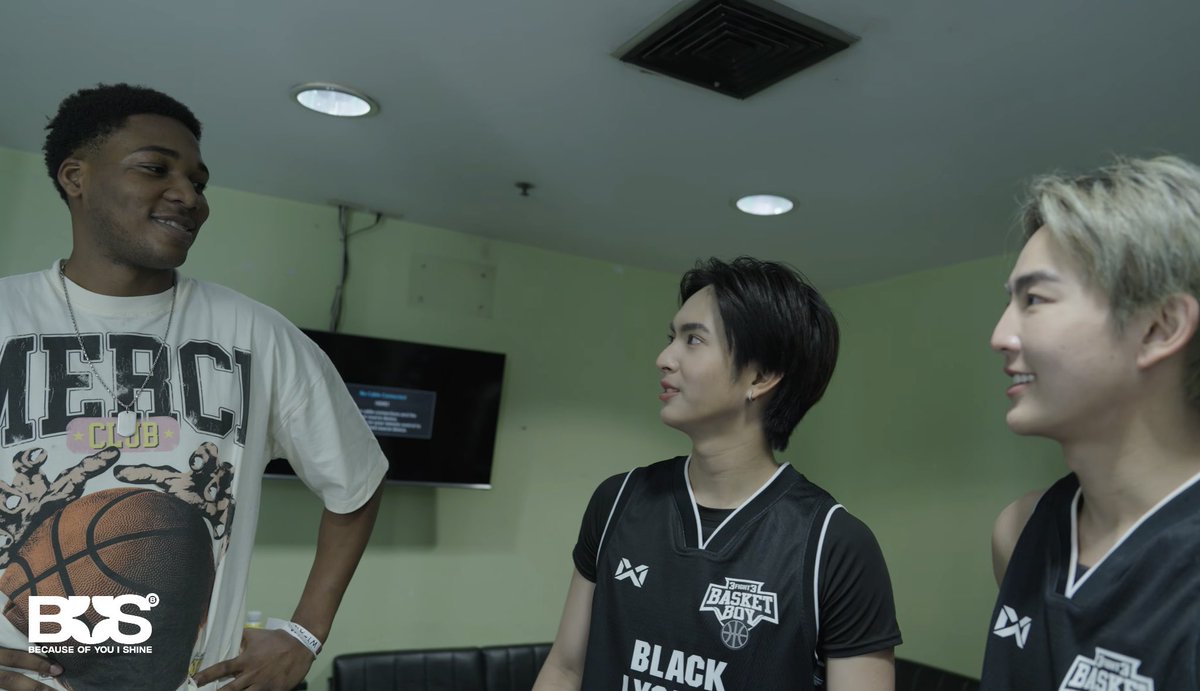 ฮมบ๊วย - slow tweet media