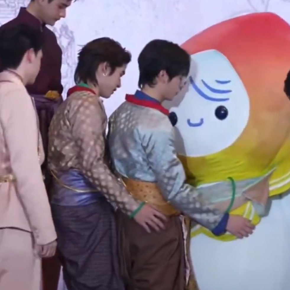 띱..ttp.. tweet media