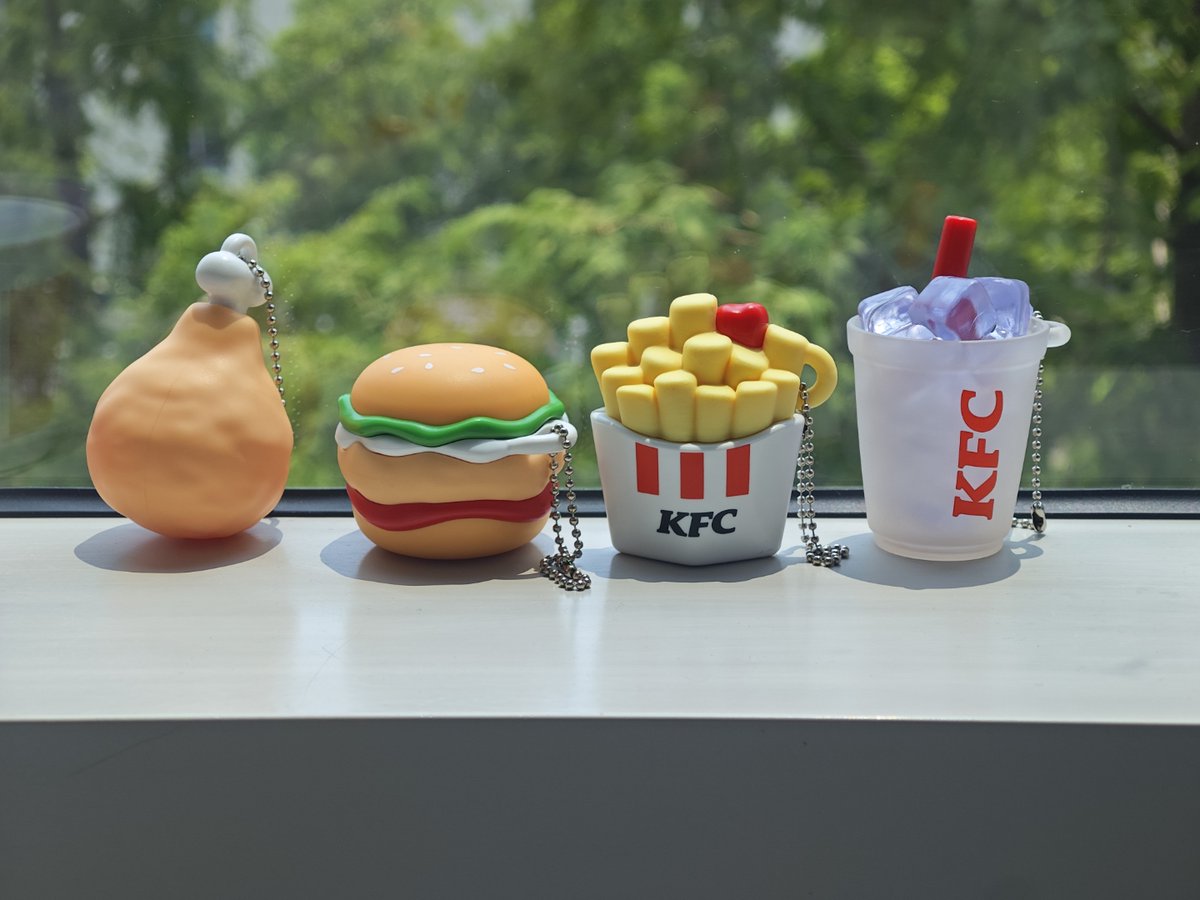 Melody Rowe tweet media