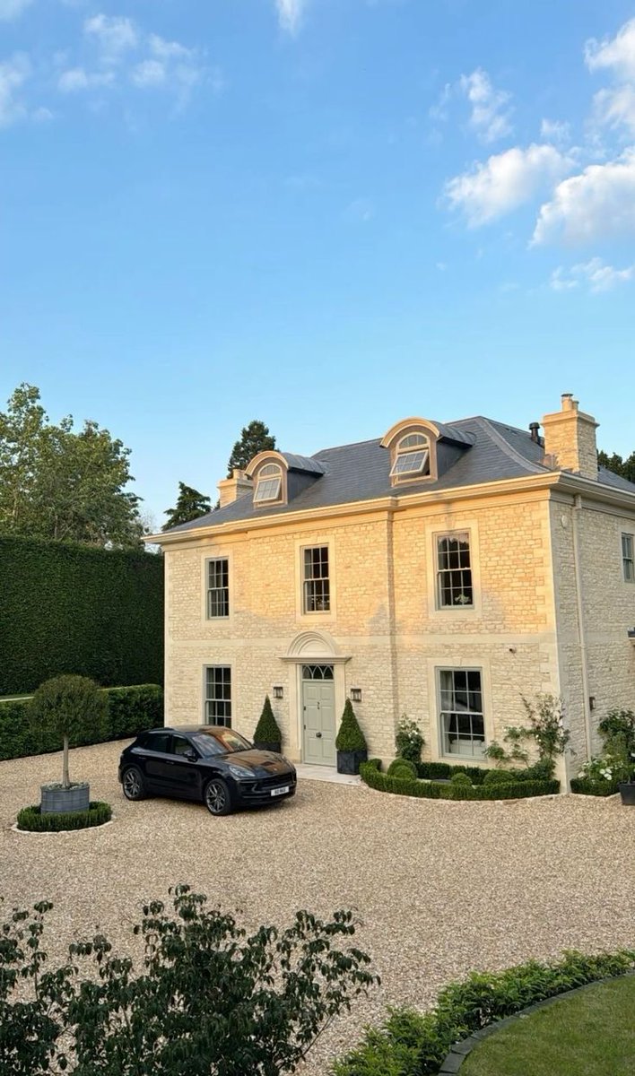 Ivan ⚜️ tweet media