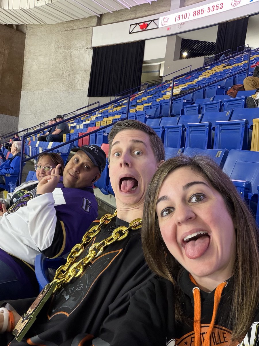 Danielle tweet media