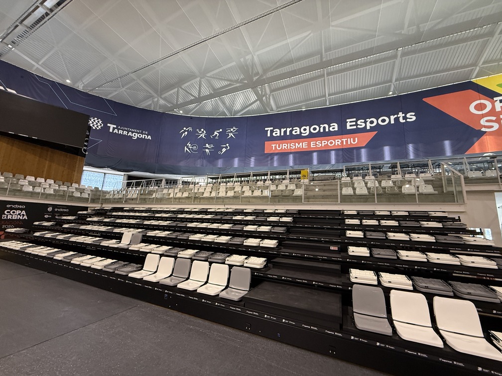 TGNAjuntament's tweet photo. #TGNBLOG | El Palau d’Esports Catalunya es consolida amb més capacitat i projecció esportiva 🚀
Amb les noves graderies telescòpiques es superen les més de 4.200 places d’aforament i permet adaptar l’equipament als estàndards actuals per acollir esdeveniments de gran format 🏆
ℹ️https://t.co/hLDDNQNm5L