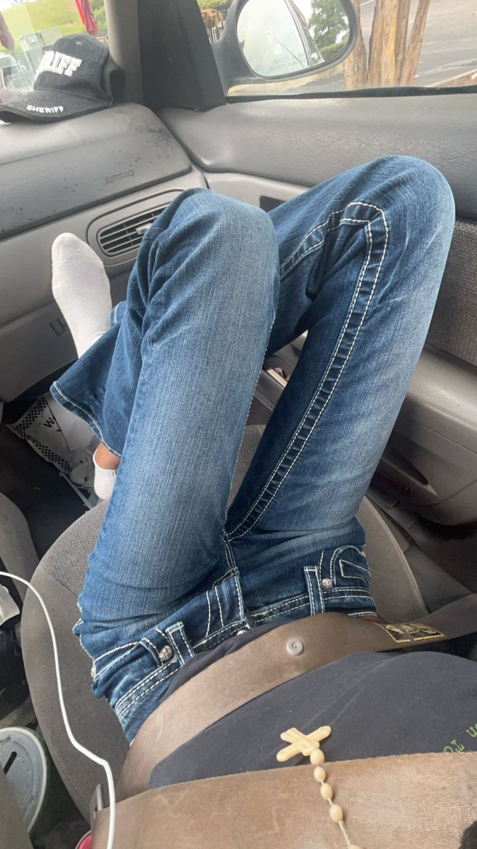 bambi ୨୧ tweet media