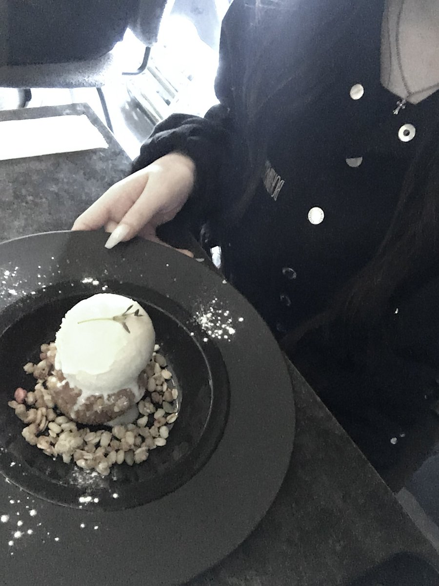 랑⟡.· tweet media