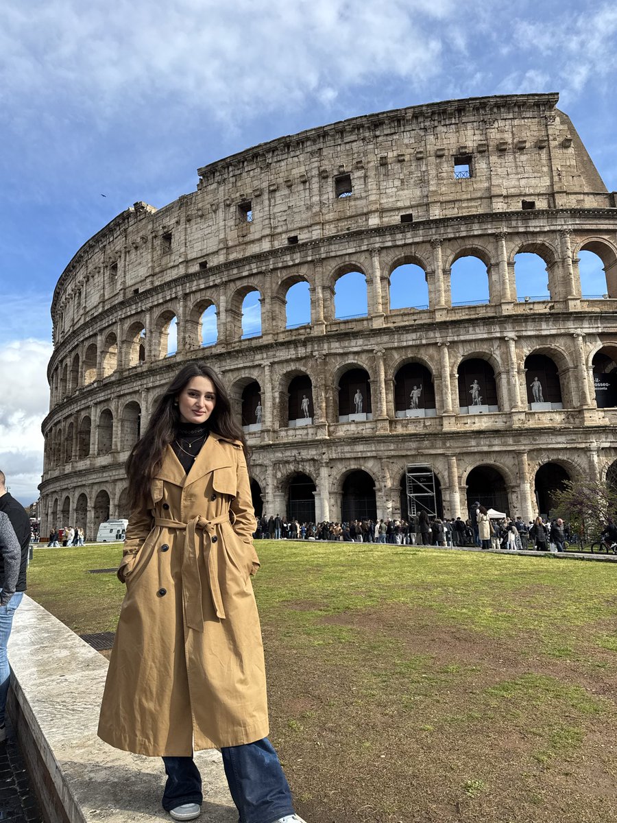 lis🦋zia di KIRI tweet media