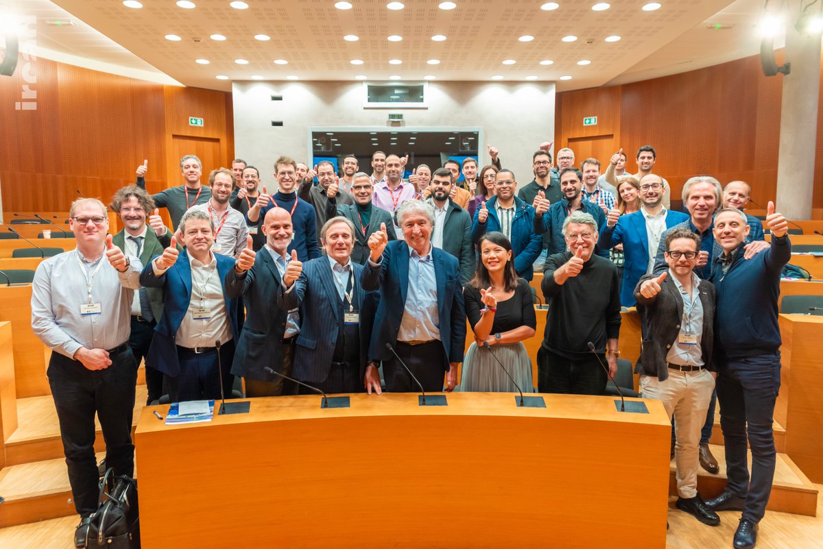 IrcadFrance's tweet image. Highlights from our latest exclusive #robotic #urology course 📸
Over 3 days, 44 surgeons (on-site &amp;amp; online) joined us for expert-led lectures, live surgeries, and immersive hands-on training with the latest robotic technologies.

#surgery #ircad #minimallyinvasivesurgery