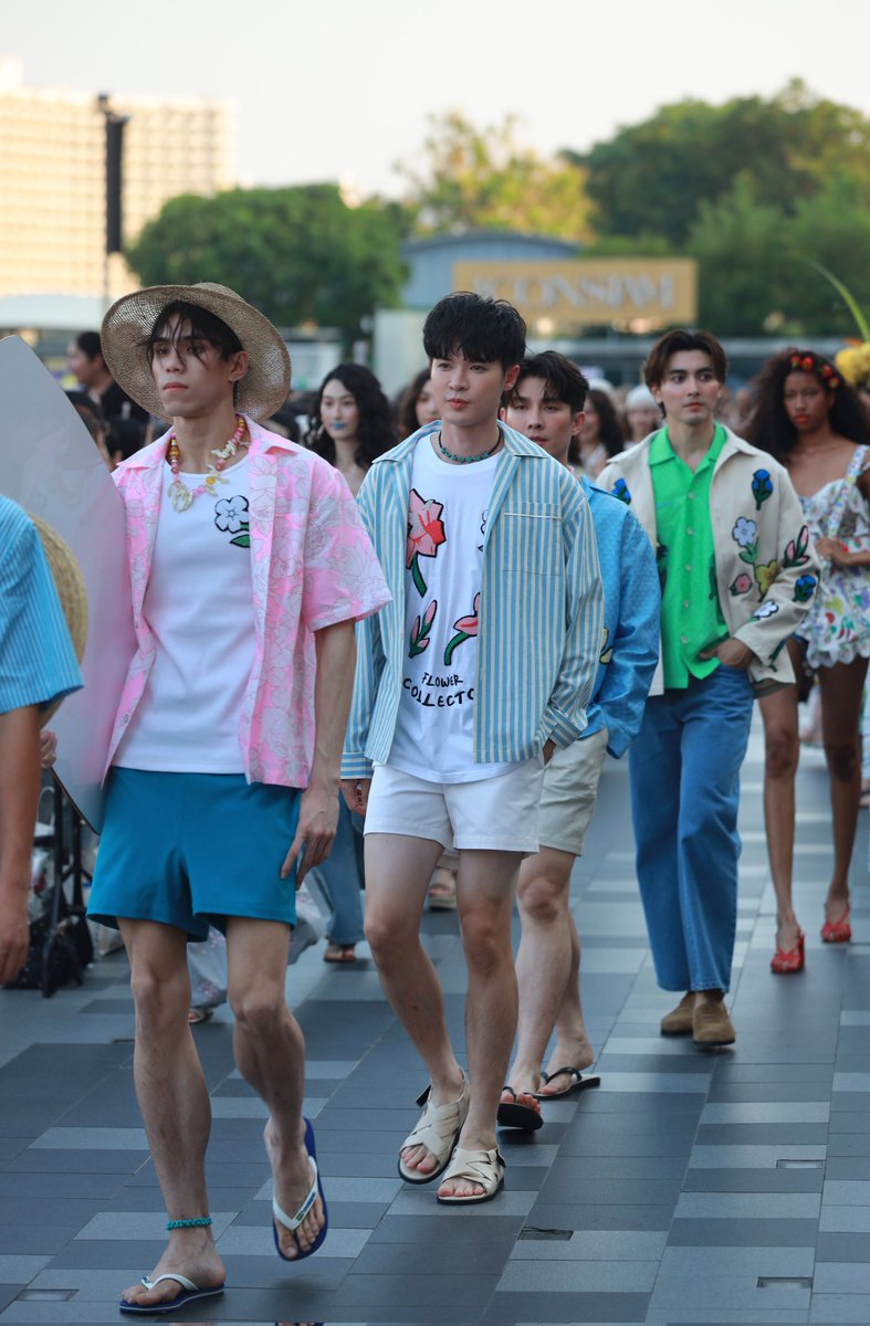 B Acequad tweet media