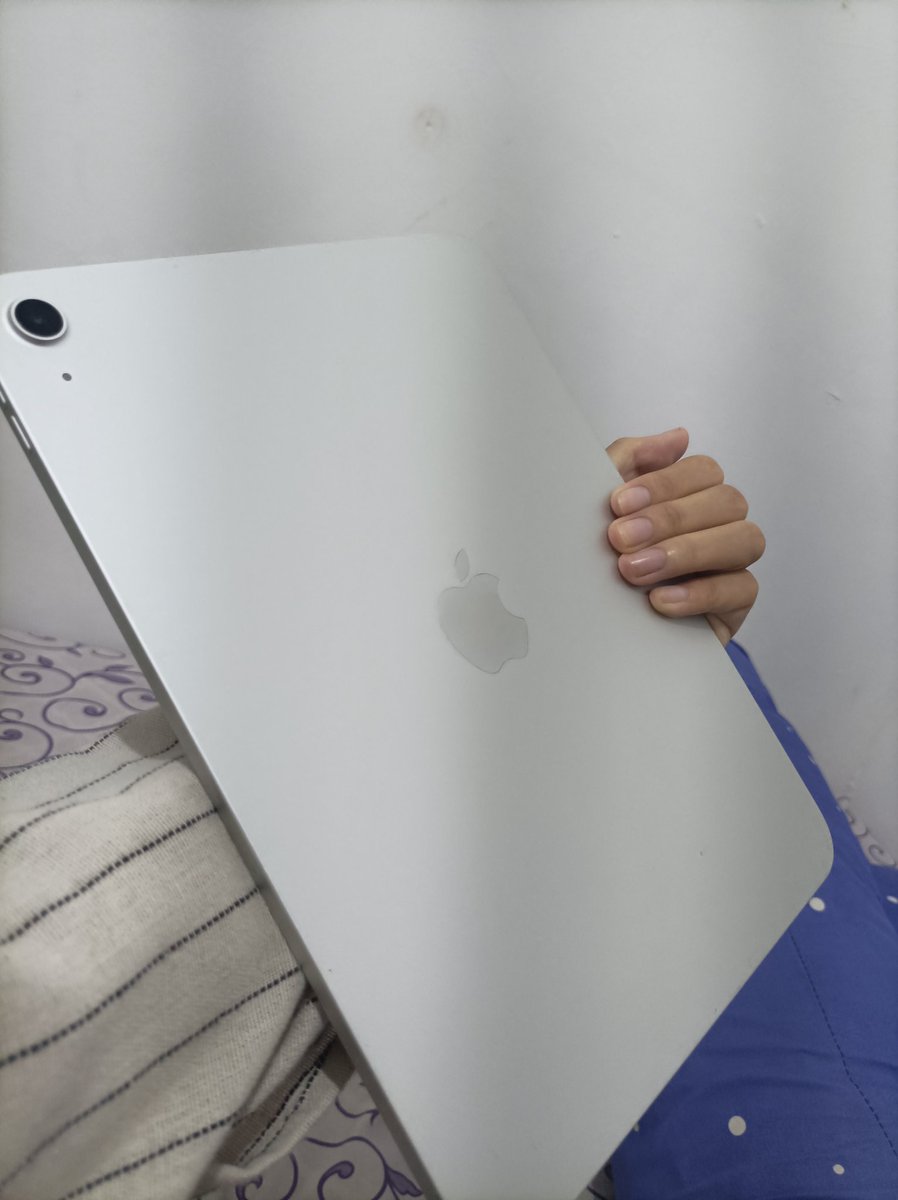 xexeoxxe tweet media