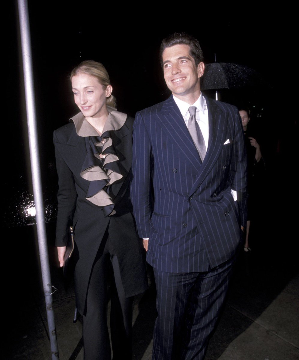 ana caulfield tweet media