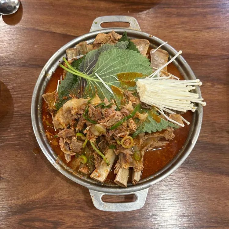 츄르주세요 tweet media