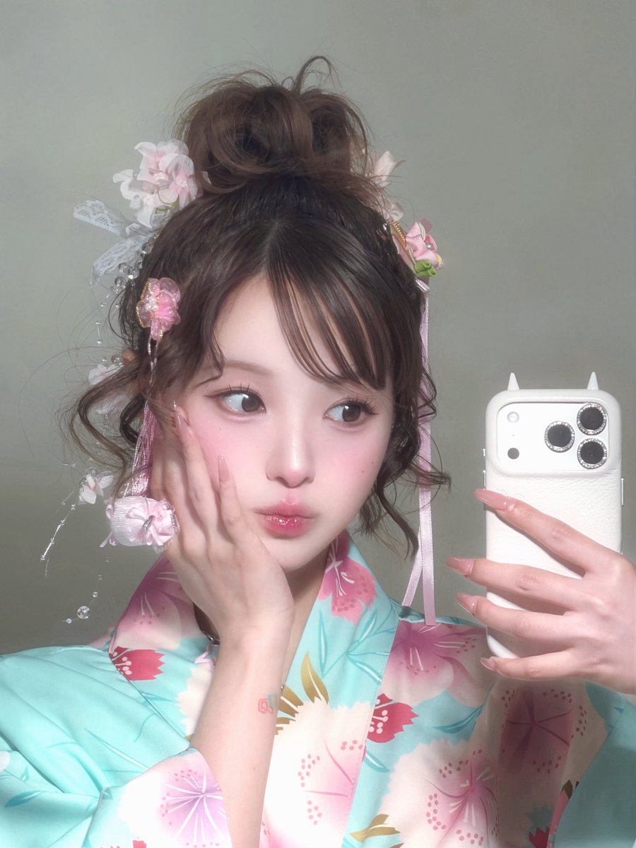 엄브이 tweet media