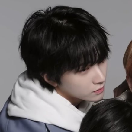 김운학 얼굴 tweet media