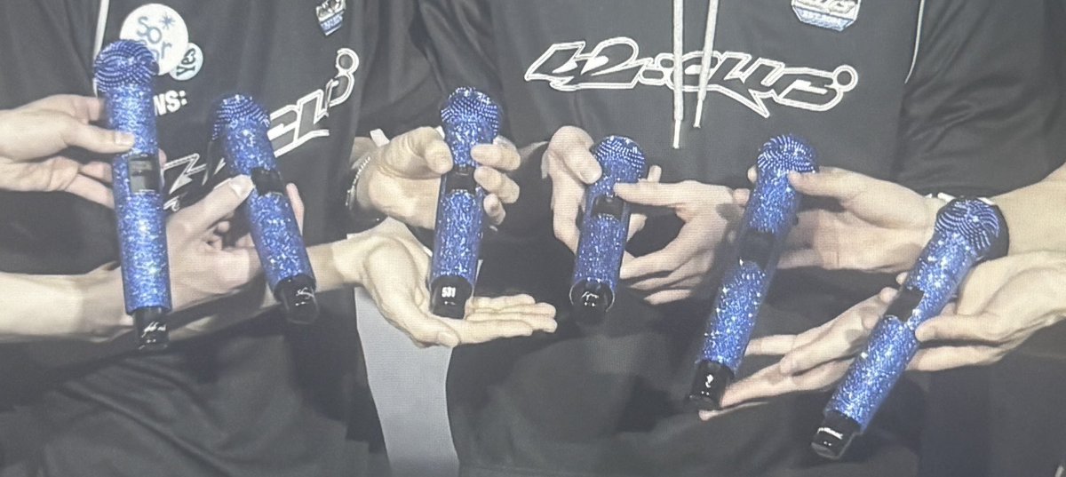 도룽📁zip tweet media