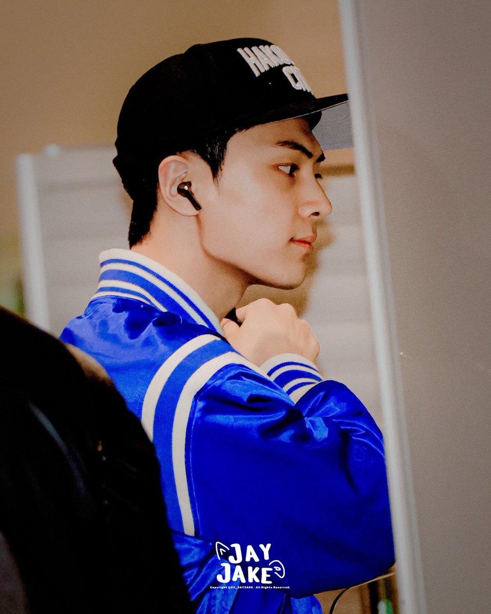 2J.jayjake tweet media