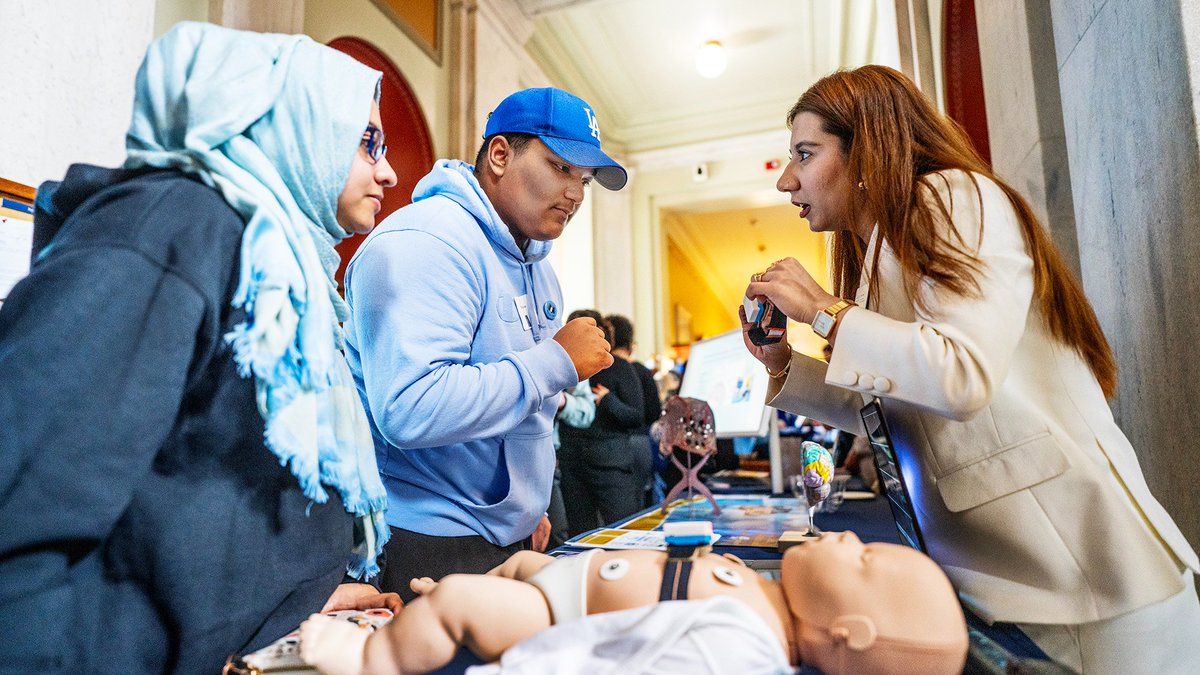 URI Alumni tweet media