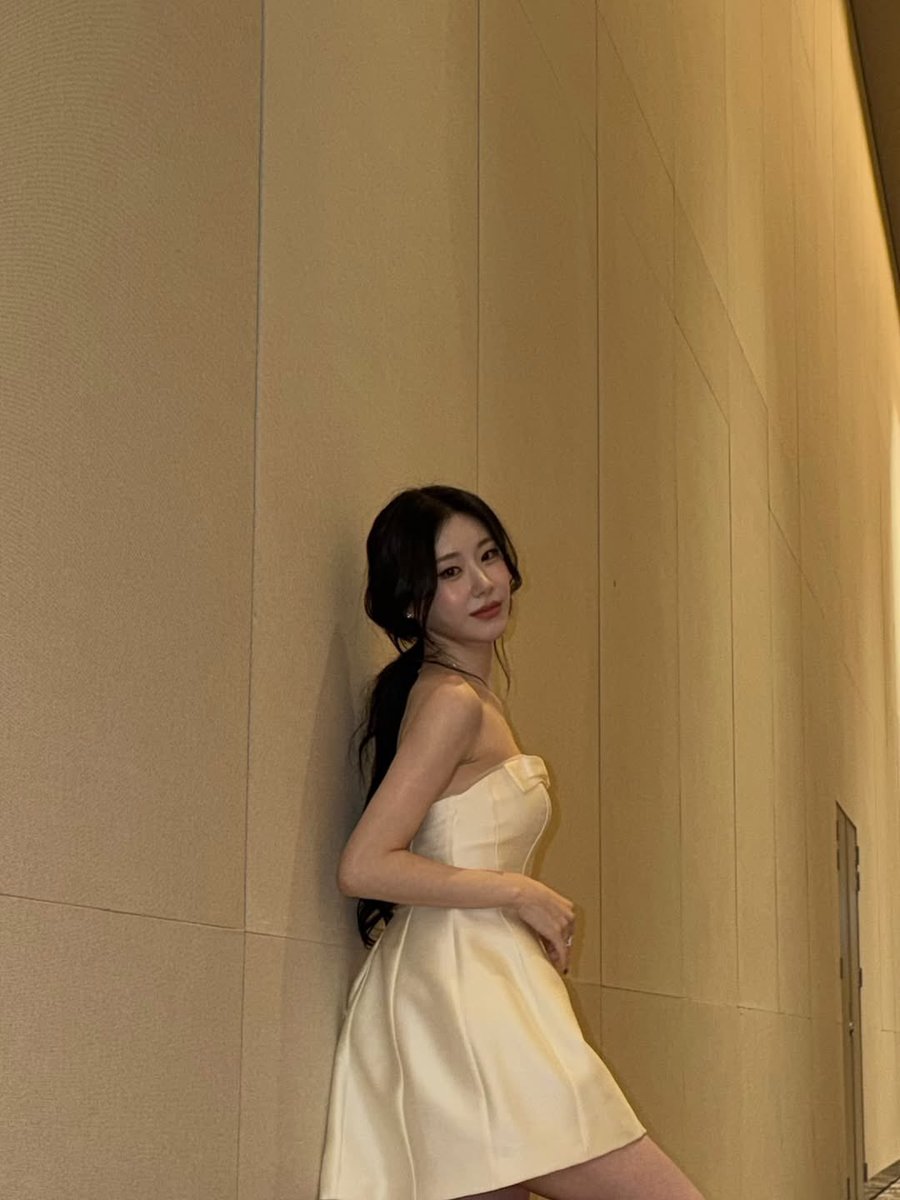 chaeryeong moments that could kill a sapphic tweet media