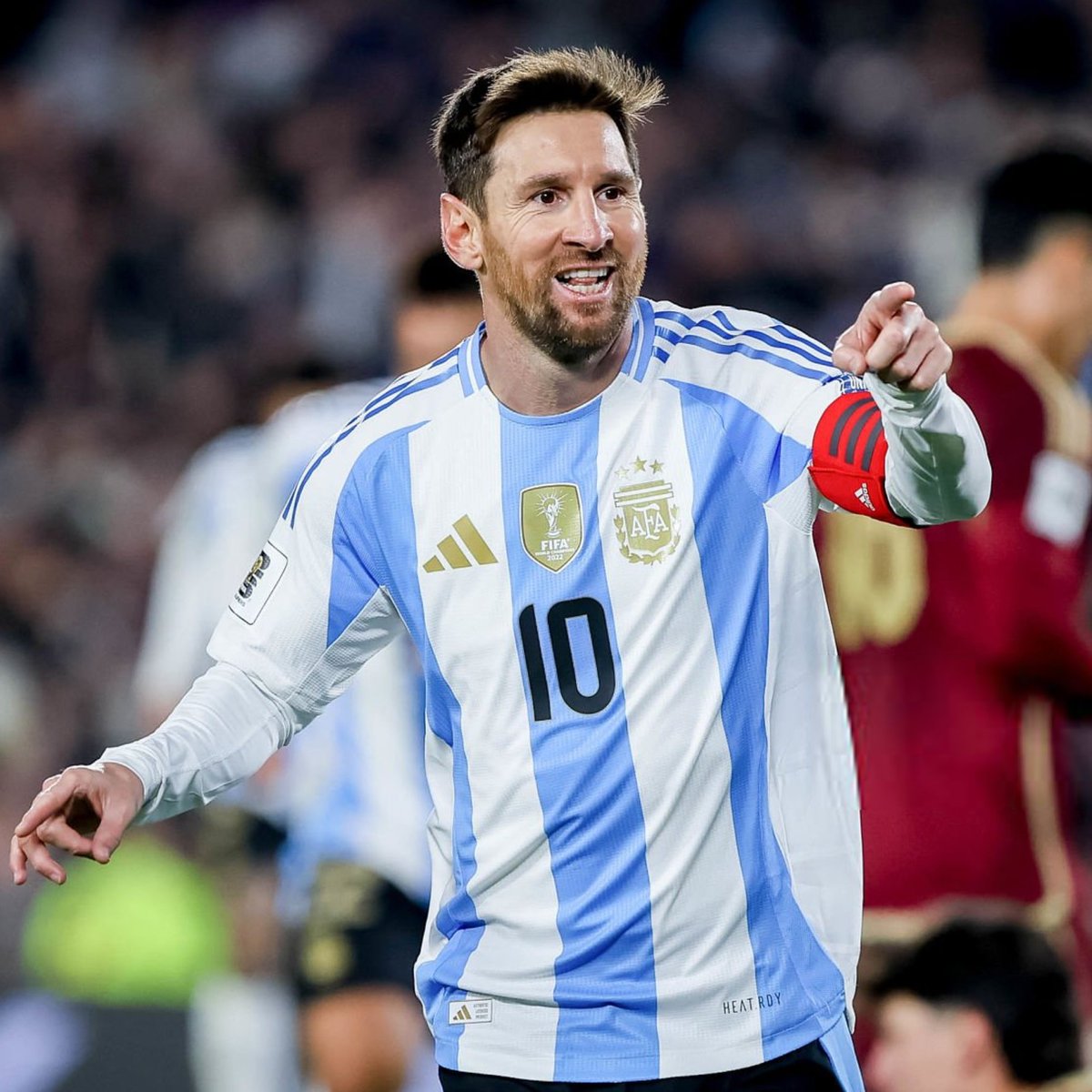 Vibes Foot tweet media