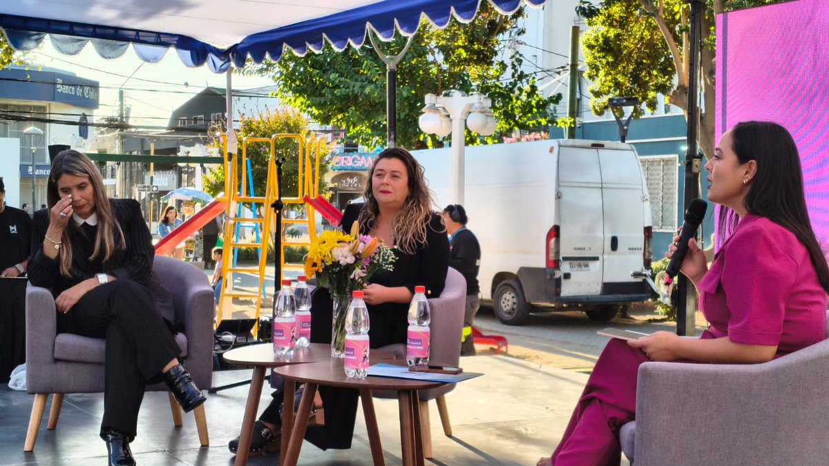 Participamos en un enriquecedor conversatorio junto a la alcaldesa de Quilpué, abordando desafíos y oportunidades del liderazgo femenino y la inserción en nuevos oficios.

Seguimos impulsando más espacios para el desarrollo y la autonomía de las mujeres 💜