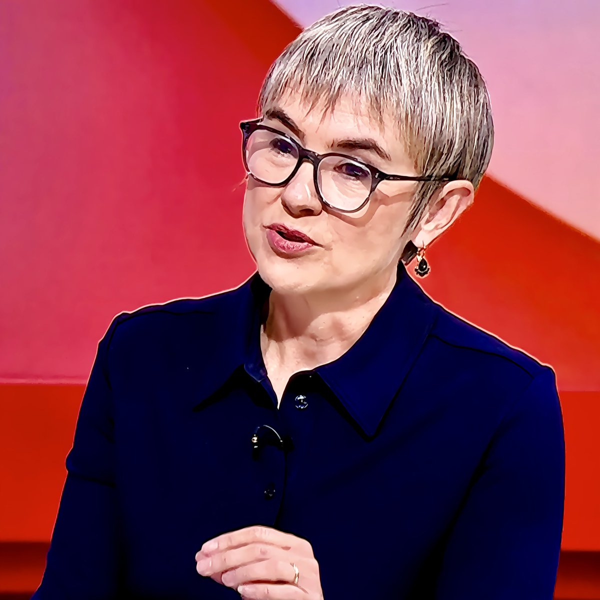 raymach1's tweet photo. Emma

#EmmaSimpson
#BBCBusiness
#BBCNews https://t.co/iZ0LjxXQJk