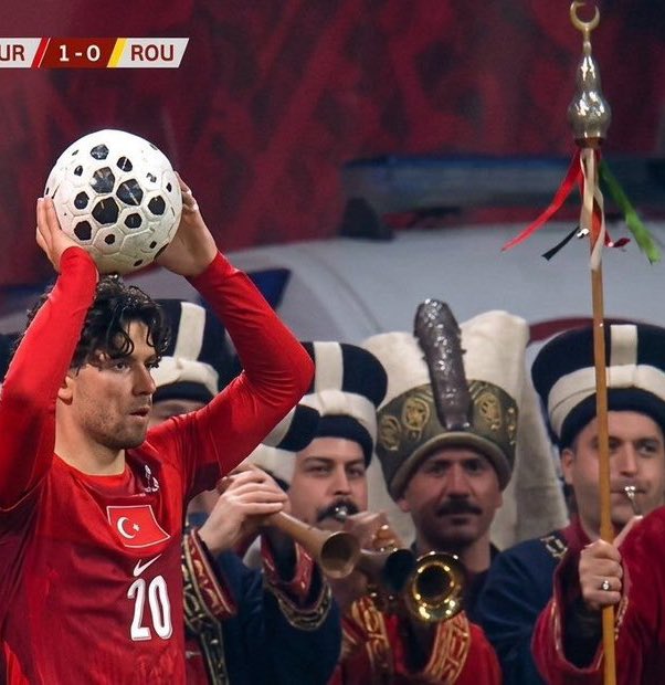 kultiginmedya's tweet photo. Türk Aurası 🇹🇷 https://t.co/AMov5DH7Hc