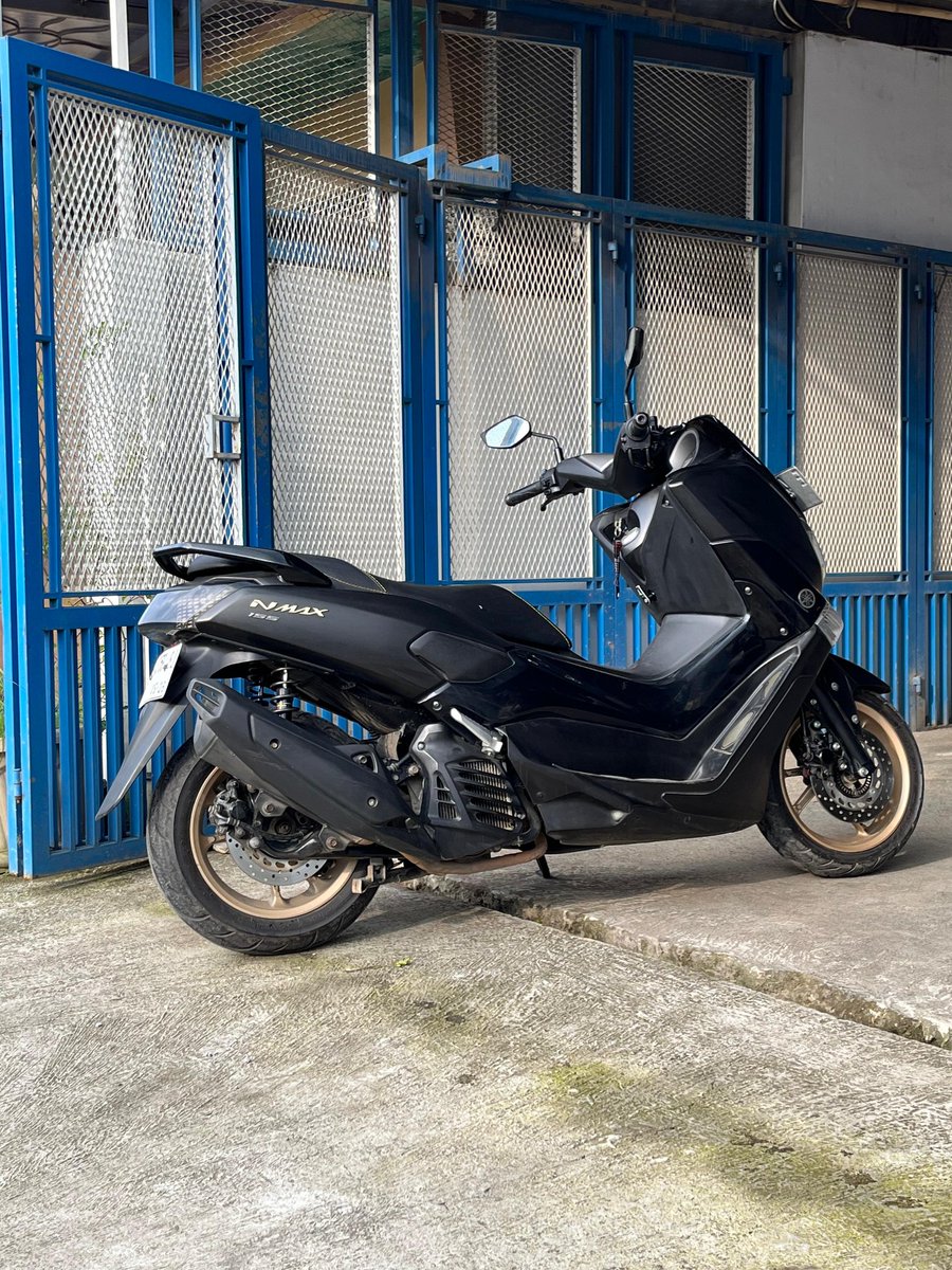 azmi_farisan's tweet photo. Negoin .......
Tahun 2018 warna mat black
Komplit pajak hidup plat 2028 
Samsat ciledug
Ban tebal d/b
Km 71 rb on going 
Body &amp; mesin standar
Stoplamp runing coloseum x-case 7 mode
Shock belakang RCB A3 305 mm titan
Part standar ada semua 
Lokasi ciledug 

#nmaxold #yamahanmax https://t.co/YVkaMy42gq