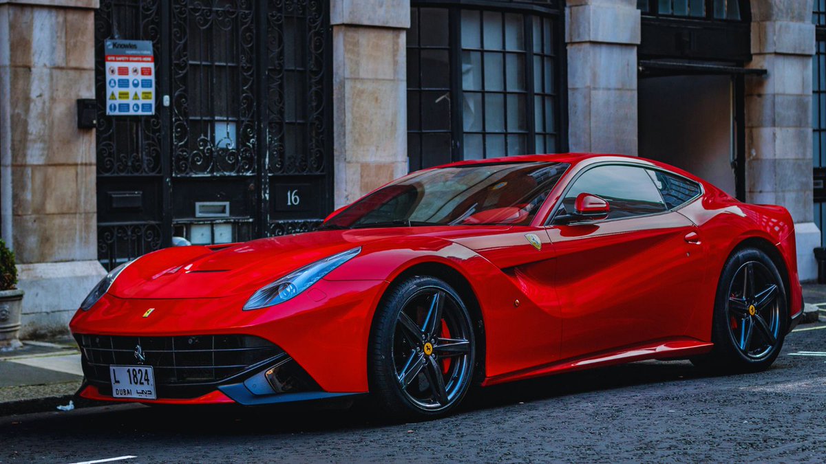 econlife.com tweet media